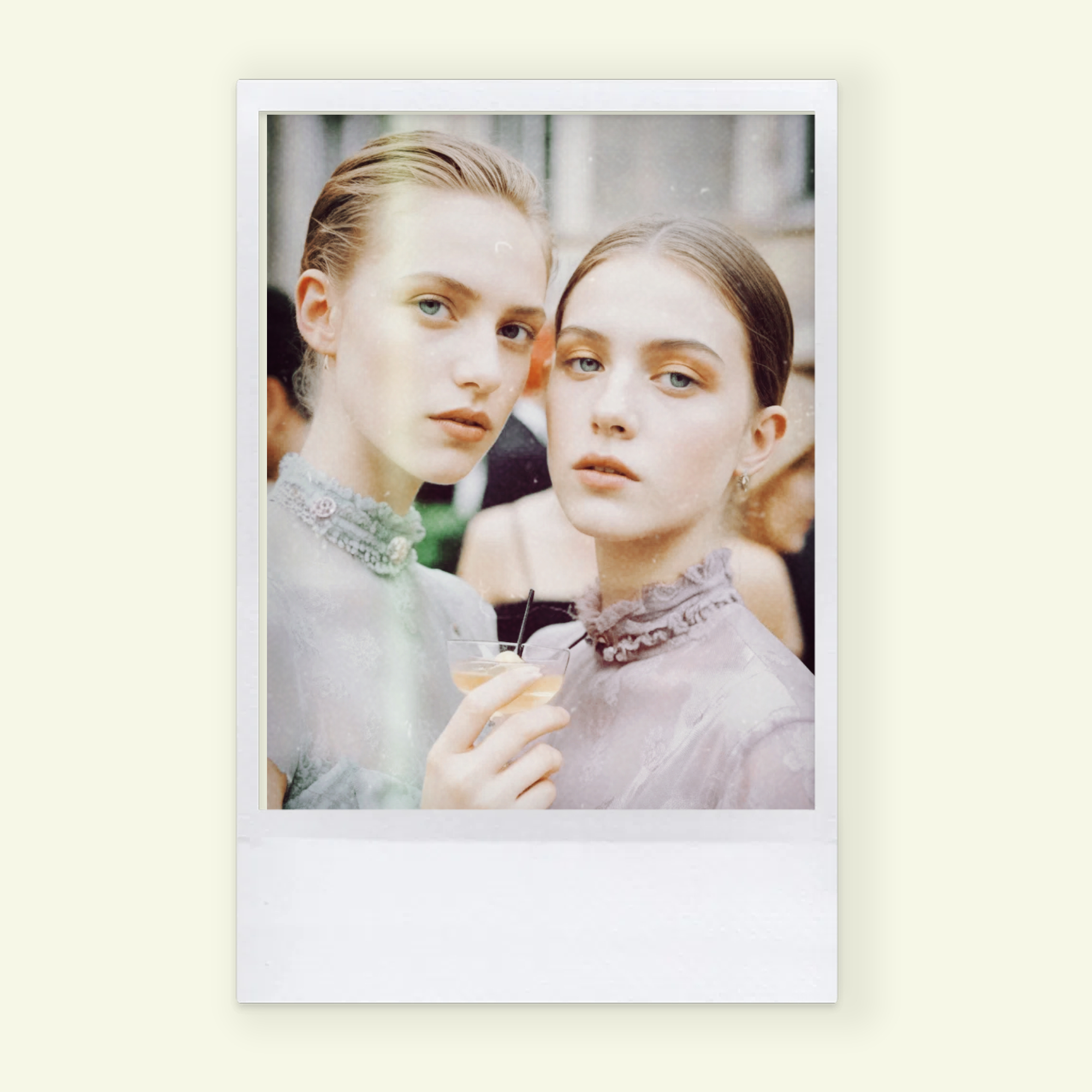 Instant Polaroid Effect